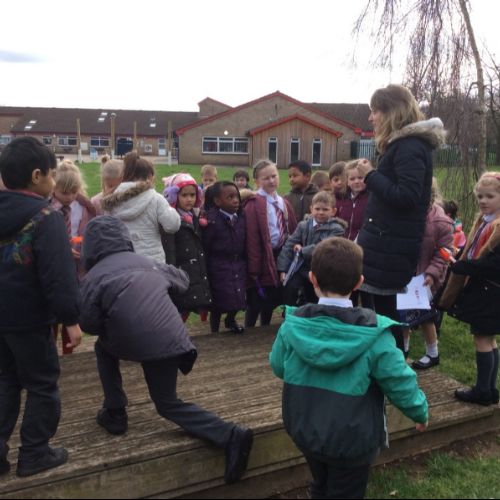 KS1 Minibeast hunt